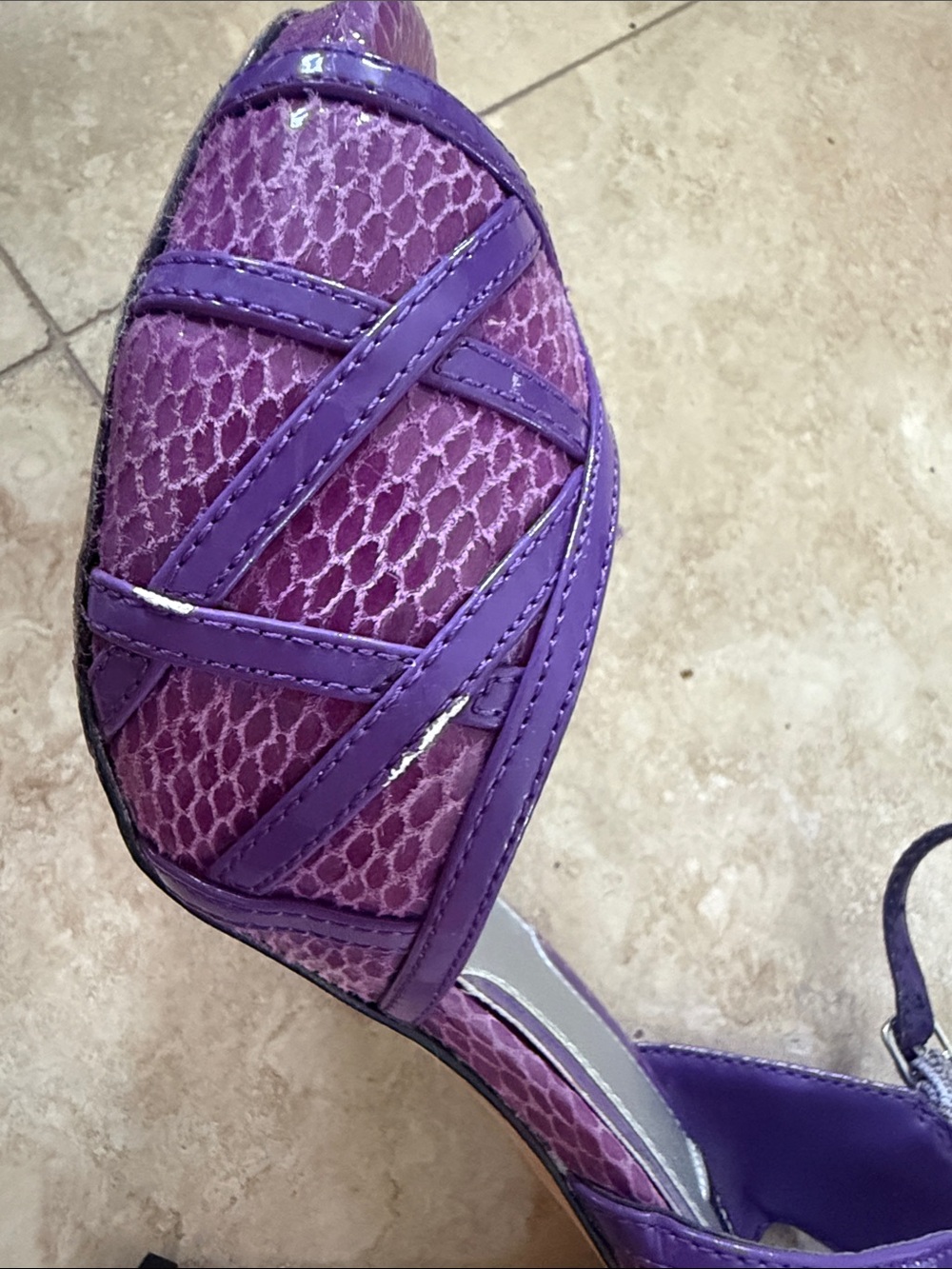 White House Black Market Gia Purple Strappy High Heels - Picture 7 of 8